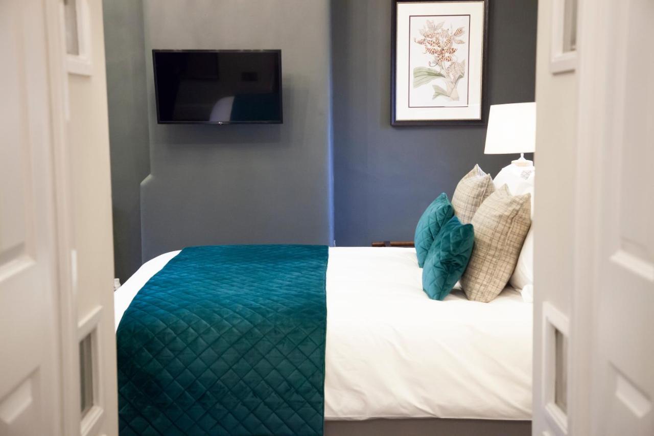 The Bell - Brunning And Price Hotel Alderminster Bagian luar foto